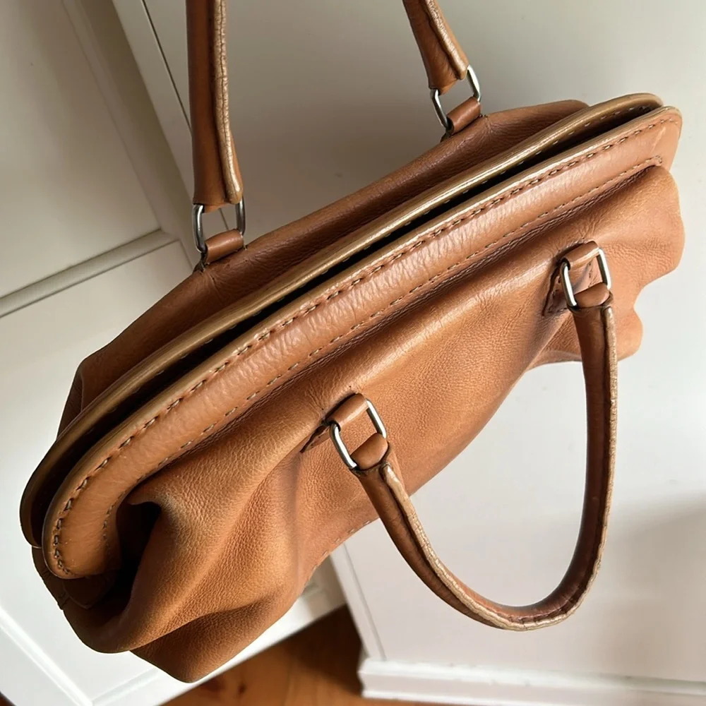 FENDI Selleria Doctor Bag pebbled leather 🇮🇹 PRE-LOVED Caramel - Picture 8 of 14